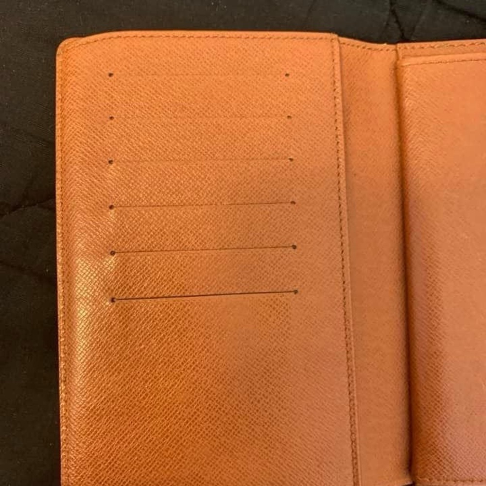 Louis Vuitton wallet - Picture 13 of 13